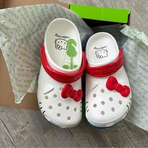 CROCS Kids Clogs - Red & White